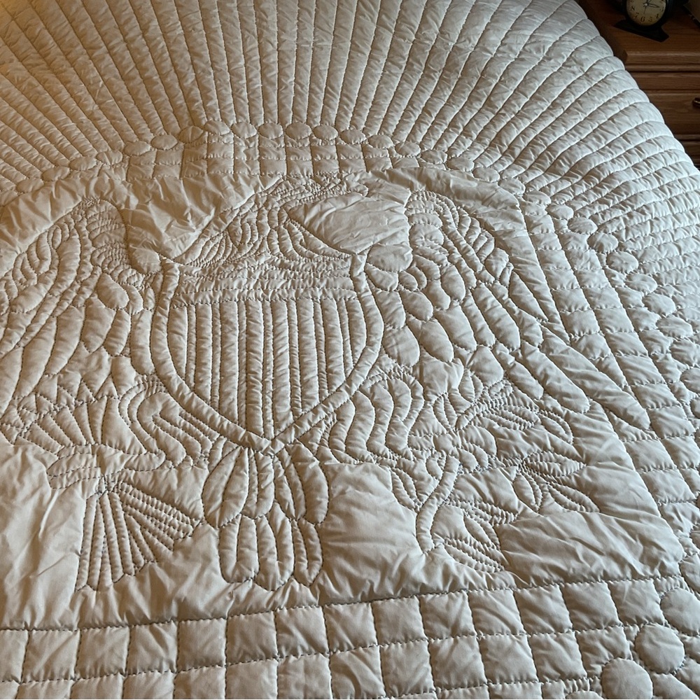 Handmade 2 color reversible quilt never used. - Picture 4 of 6